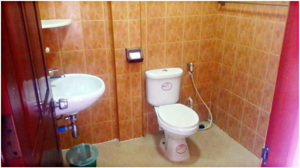 Nalinthone Guesthouse Ban Nongdouang Екстериор снимка
